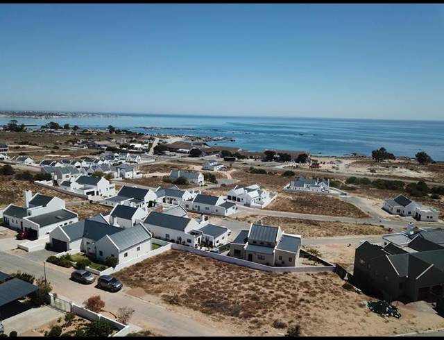 LAND FOR SALE IN DA GAMA BAY